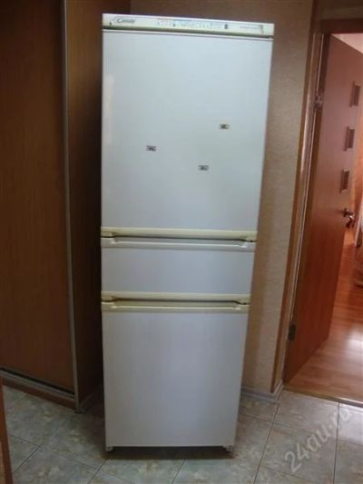 Лот: 2868282. Фото: 1. Холодильник Candy. Холодильники, морозильные камеры