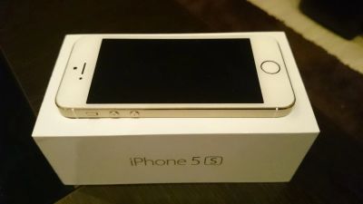 Лот: 4944037. Фото: 1. IPhone 5s (Gold,16th). Смартфоны