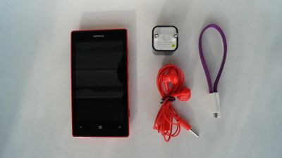 Лот: 11091950. Фото: 1. Nokia Lumia 520, красный, отличное... Смартфоны