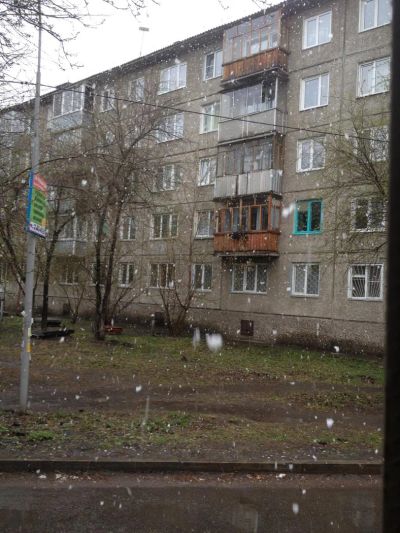 Лот: 8319194. Фото: 1. Сдам гостинку (зеленая роща). Квартиры, студии