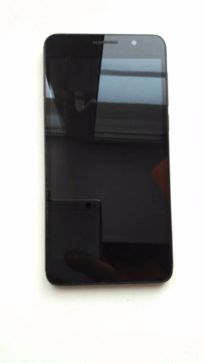 Лот: 10680110. Фото: 1. Huawei Honor 6, РСТ куплен в ДНС. Смартфоны