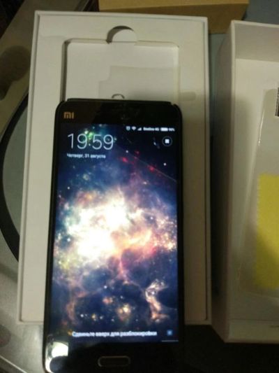 Лот: 10201056. Фото: 1. Xiaomi Mi5 3/64 Black + Mi band... Смартфоны