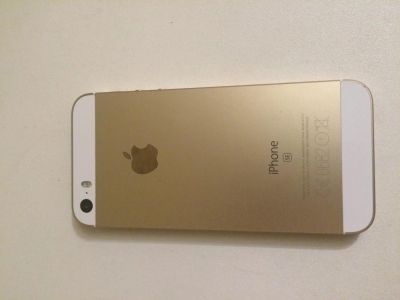 Лот: 10320840. Фото: 1. Iphone 5 se (s) gold 64gb. Apple... Смартфоны