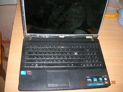 Лот: 4375442. Фото: 1. Разбитый двухядерный ноутбук Asus... Ноутбуки