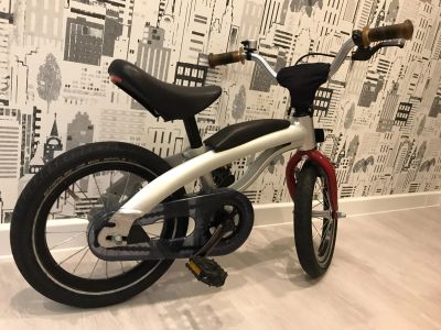 Лот: 17282609. Фото: 1. Беговел велосипед BMW Kidsbike... Красноярск