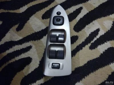 Лот: 8592355. Фото: 1. Блок кнопок Mazda Familia, Мазда... Электрооборудование