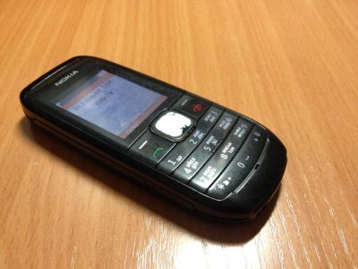 Лот: 10772350. Фото: 1. Nokia 1800 (звонилка с фонариком... Кнопочные мобильные телефоны