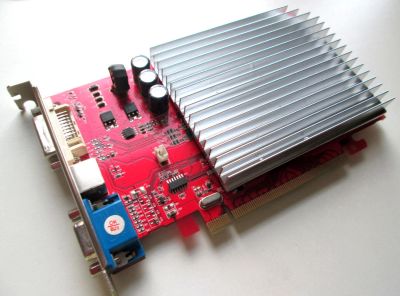 Лот: 5494533. Фото: 1. x550 pci-e 128mb tv-out dvi. Видеокарты