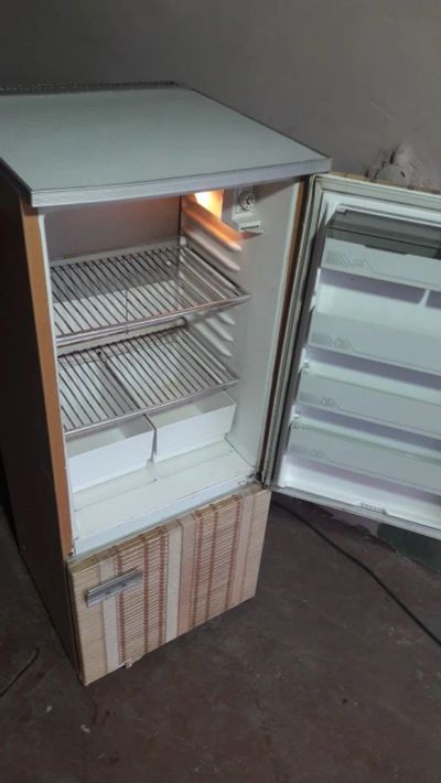 Лот: 11221635. Фото: 1. Холодильник 2-х камерный Бирюса. Холодильники, морозильные камеры