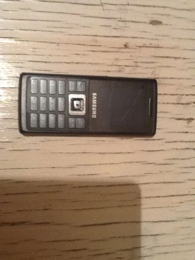 Лот: 5150806. Фото: 1. Сотовый телефон Samsung. Кнопочные мобильные телефоны