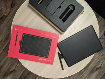 Лот: 16903979. Фото: 1. Графический планшет Wacom One... Другое (периферия)