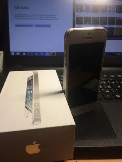 Лот: 7074375. Фото: 1. Apple Iphone 5 16 gb white, комплект. Смартфоны