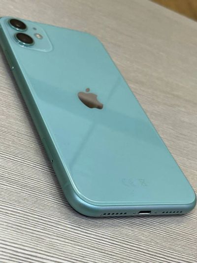 Лот: 20108855. Фото: 1. Iphone 11 128 gb green. Смартфоны