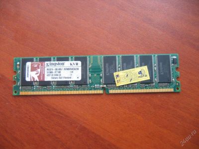 Лот: 85819. Фото: 1. плашка оперативки DDR400 256 MB. Оперативная память