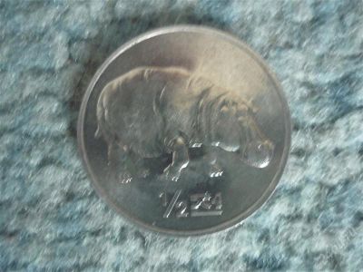 Лот: 970755. Фото: 1. 1/2вон корея (бегимот) 2002г. Азия