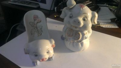 Лот: 8730549. Фото: 1. Две керамические свинки, одним... Сувенирные мелочи