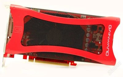 Лот: 1332647. Фото: 1. Игровая видео крата Gainward GeForce... Видеокарты