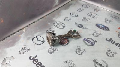 Лот: 23586367. Фото: 1. Шатун Honda Insight LDA 13010-RBJ-000... Двигатель и элементы двигателя