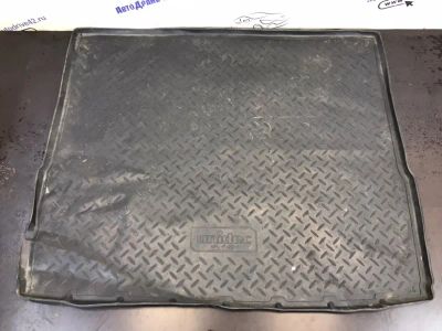 Лот: 21707839. Фото: 1. ковер багажника Ford Focus CB4. Двигатель и элементы двигателя