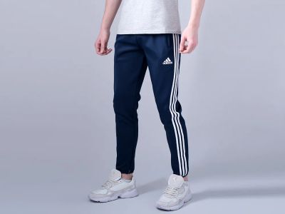 Лот: 20345285. Фото: 1. Брюки спортивные Adidas. Брюки, джинсы, шорты