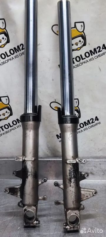 Лот: 22463275. Фото: 1. Перья вилка Suzuki gsx 600 k1... Запчасти