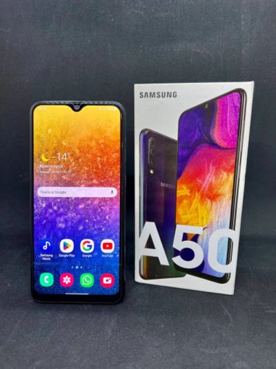 Лот: 20044708. Фото: 1. Samsung Galaxy A50 4/64 (В 31772... Смартфоны