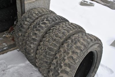 Лот: 7050398. Фото: 1. Грязевая резина 205х70х15. Шины