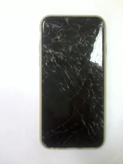 Лот: 6068061. Фото: 1. Iphone 6 б/у. Смартфоны