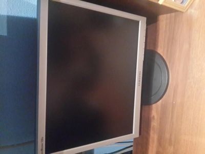 Лот: 4958977. Фото: 1. Samsung SyncMaster 720N. ЖК-мониторы