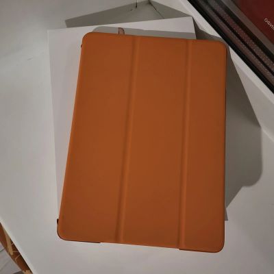 Лот: 14356841. Фото: 1. Apple iPad (2018) 32GB. Планшеты