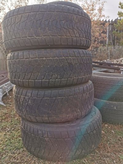 Лот: 14812282. Фото: 1. Липучка Bridgestone Blizzak DM-V2... Шины