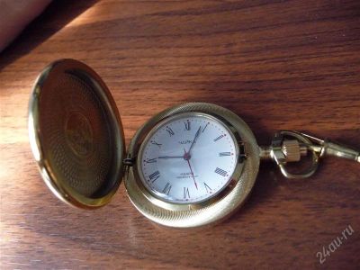 Лот: 1112004. Фото: 1. Часы чайка с цепочкой. Оригинальные наручные часы
