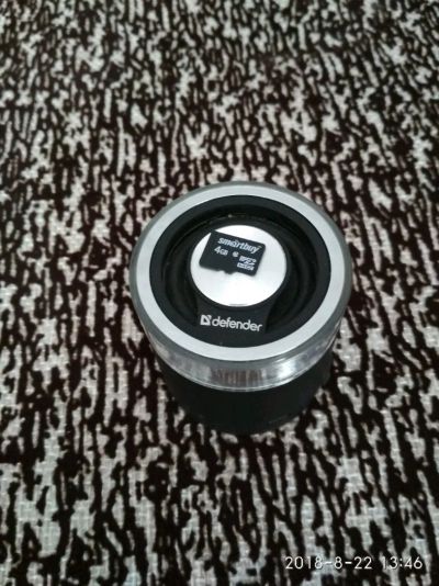 Лот: 11974776. Фото: 1. Колона с двумя micro sd картами. Карты памяти