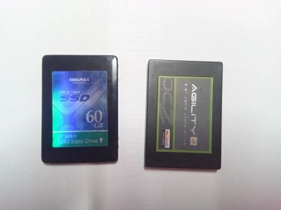 Лот: 12719809. Фото: 1. два не исправных ssd 60gb. SSD-накопители