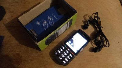 Лот: 3627401. Фото: 1. Nokia Asha 300. Кнопочные мобильные телефоны