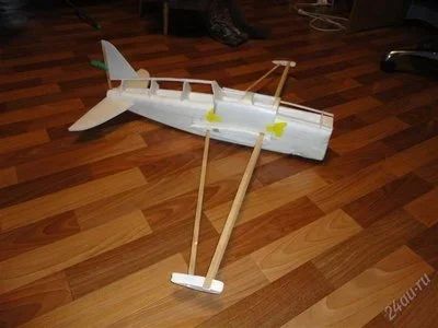 Лот: 1487612. Фото: 1. Самолет из потолочки и пенопласта... Авиамоделизм