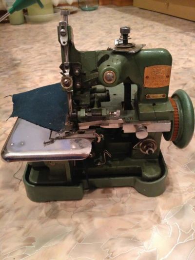 Лот: 9214722. Фото: 1. Швейная машинка gn1-1 overlock... Швейная, вязальная