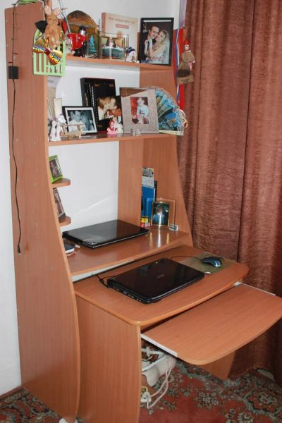 Лот: 7160543. Фото: 1. Компьютерный стол. Компьютерные и письменные столы