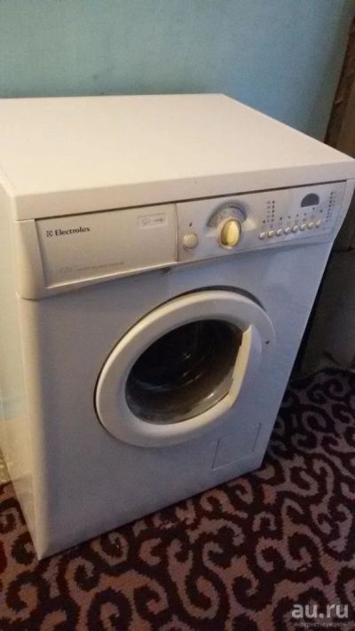 Лот: 10967292. Фото: 1. Стиральная машина Electrolux EWS1046. Стиральные машины