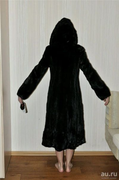 Лот: 10356572. Фото: 1. Шуба новая. Верхняя одежда