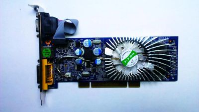 Лот: 4425978. Фото: 1. видеокарта nvida geforce 8400GS... Видеокарты