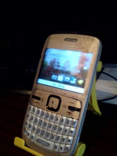Лот: 18435606. Фото: 1. Nokia c-300. Кнопочные мобильные телефоны