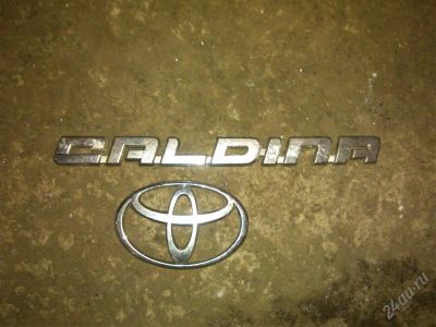 Лот: 2390314. Фото: 1. Значок toyota caldina. Кузов