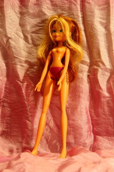 Лот: 3851608. Фото: 1. Кукла Винкс Флора Winx Love and... Куклы и аксессуары