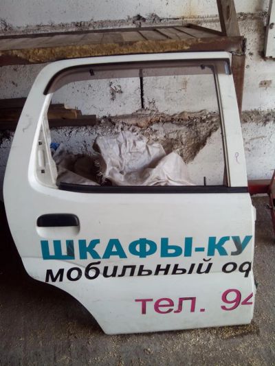 Лот: 9139581. Фото: 1. Дверь задняя правая Suzuki Swft... Кузов