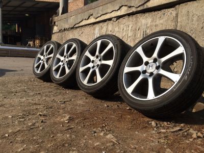 Лот: 8112814. Фото: 1. Honda оригинал R18 + лето Nexen... Шины на дисках