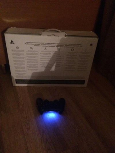 Лот: 10262871. Фото: 1. PlayStation 4 1tb с аккаунтом... Игровые приставки, консоли