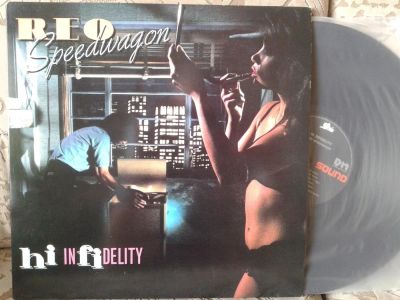 Лот: 11319327. Фото: 1. REO Speedwagon – Hi Infidelity... Аудиозаписи