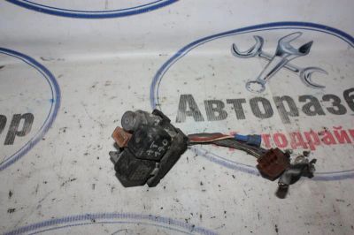 Лот: 21719646. Фото: 1. блок реле toyota Corona AT170. Двигатель и элементы двигателя