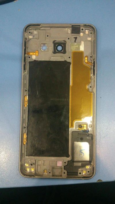 Лот: 10797137. Фото: 1. средняя часть корпуса Samsung... Корпуса, клавиатуры, кнопки
